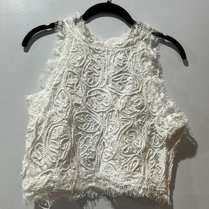 A.PEACH WHITE SLEEVELESS LACE TOP